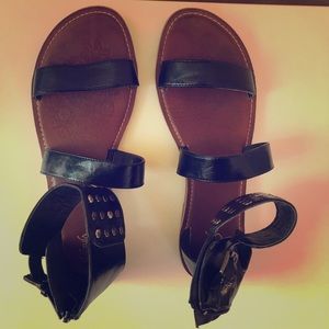 Women’s size 10 sandals